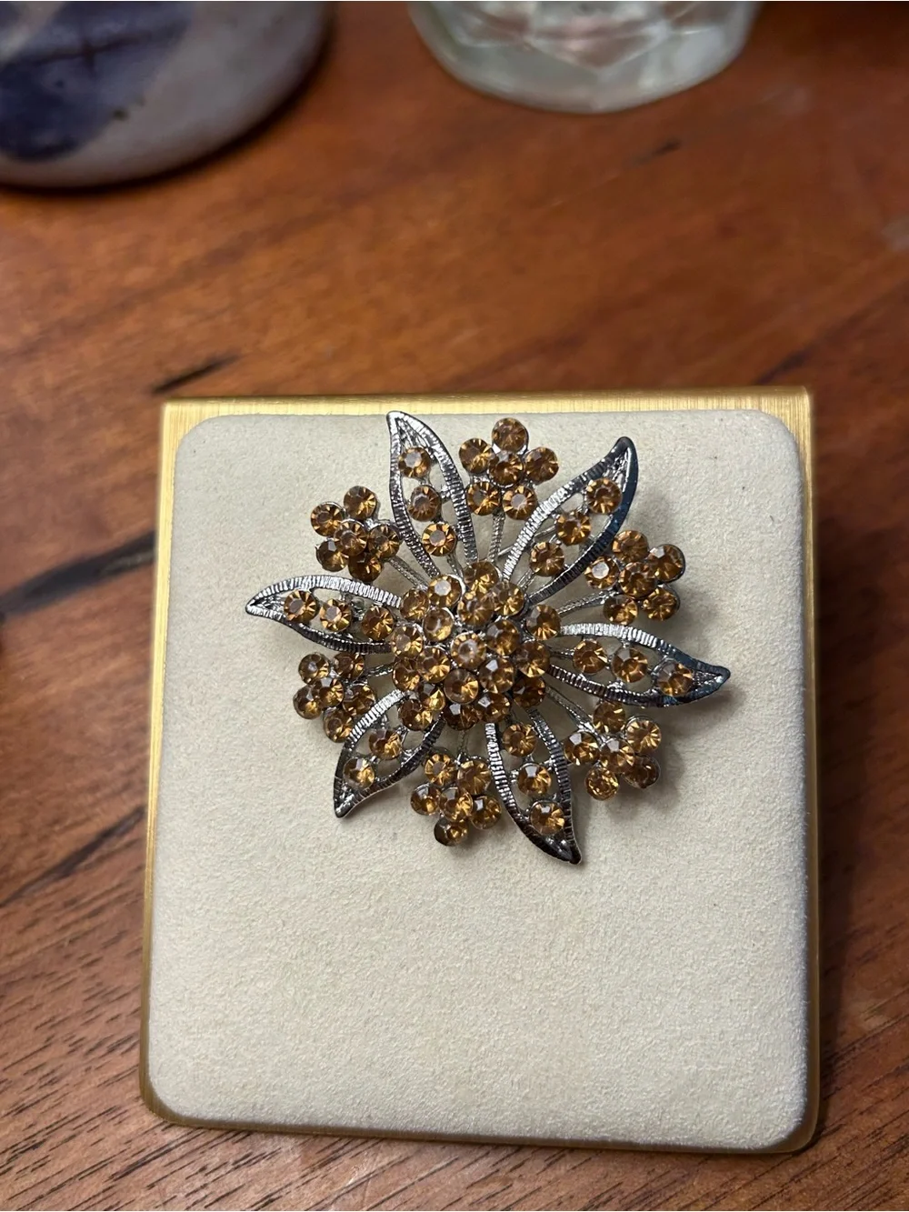 Vintage brooch amber and silver tone